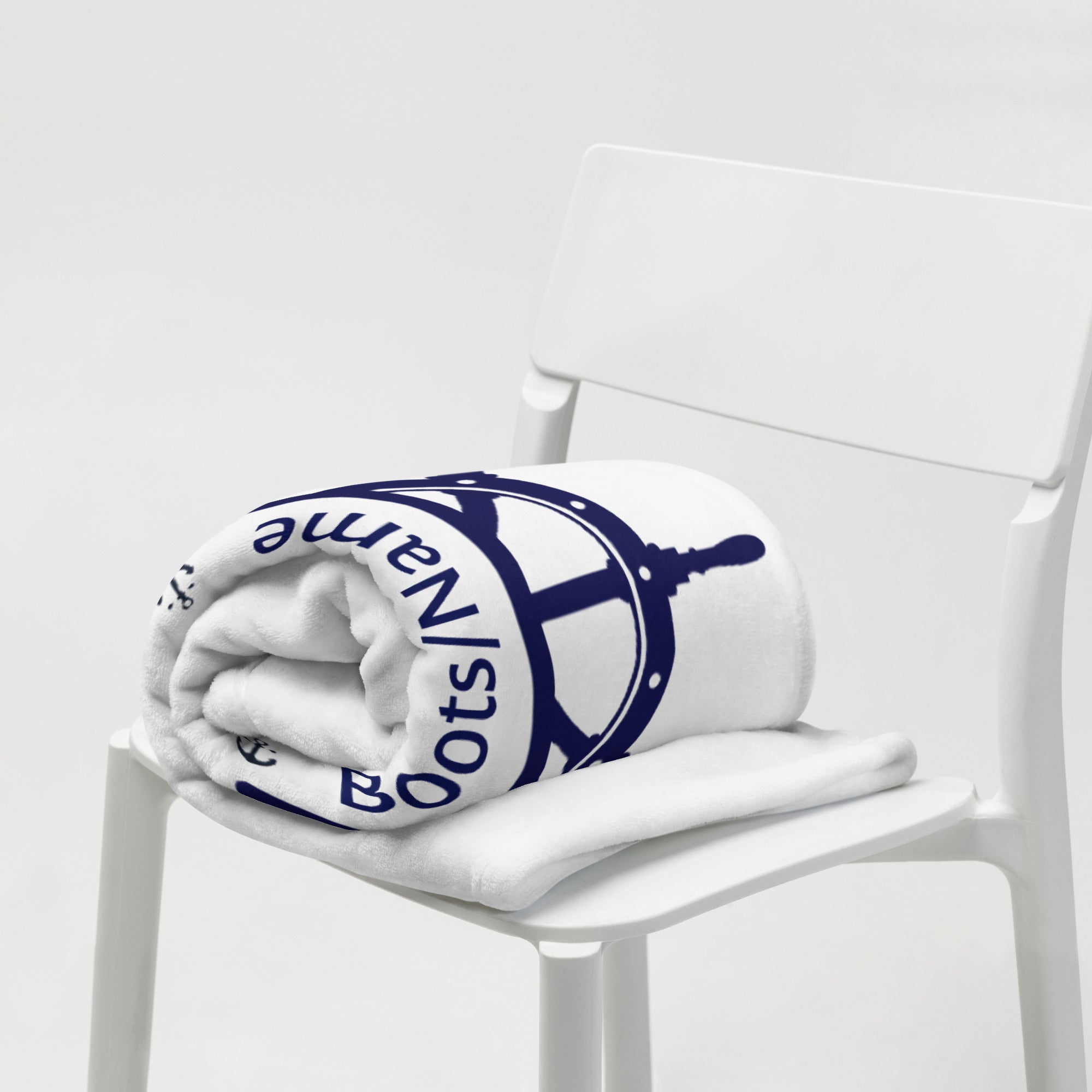 Maritime personalisierte Tagesdecke mit Steuerrad und Name